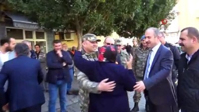 kurban kesimi -  Bahar Kalkanı Harekatına katılacak askerler için kurban kesildi Videosu