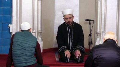 İzmir'de camilerde Mehmetçik için dua edildi