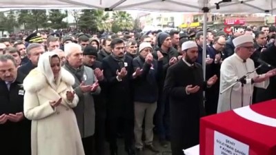 sehit cenazesi -  Şehit cenazesinde tepki çeken görüntü Videosu