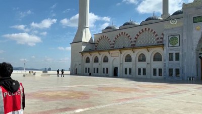 Büyük Çamlıca Camisinde, çevik kuvvetin güvenlik önlemleri - İSTANBUL