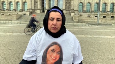 PKK tarafından kızı kaçırılan Maide T, Alman Meclisi önünde eylem yaptı - BERLİN