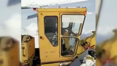 soguk hava dalgasi -  Pütürge'de kar kalınlığı 4 metreyi aştı Videosu