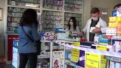 kamusal alan -  Korona virüs salgınına eczacılardan 'Şeffaf branda' önlemi Videosu