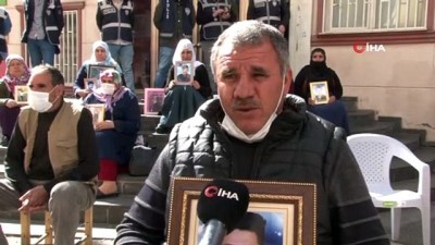 gariban -  HDP önündeki ailelerin evlat nöbeti 203’üncü gününde Videosu