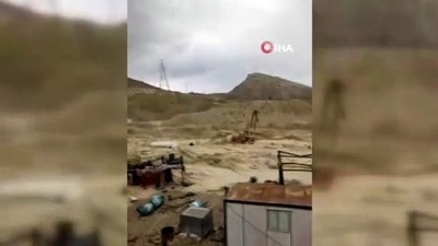 felaket -  - İran’daki sel felaketinde ölü sayısı 11'e yükseldi Videosu