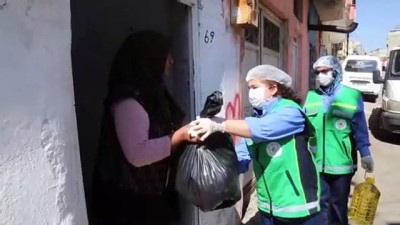 gida yardimi - Nizip Belediyesi’nden evden çıkamayanlara yemek ve gıda yardımı - GAZİANTEP Videosu