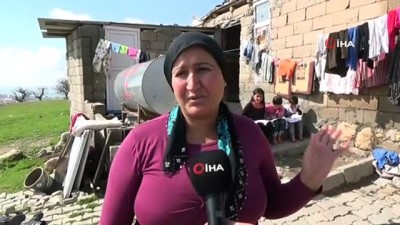 kiz cocugu -  Tek odalı evde 9 nüfusla yaşama tutunmaya çalışıyor Videosu