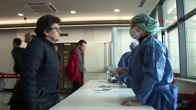 yogun bakim unitesi -  Şehir hastaneleri yoğun bakım ve yatak sıkıntılarını ortadan kaldırdı Videosu