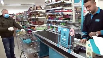 yasli kadin -  69 yaşındaki kadının siparişlerini kaymakam ve belediye başkanı götürdü Videosu