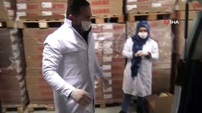 yardim paketi -  Başkan Yıldız, ihtiyaç sahibi Şadiye teyzenin yüzünü güldürdü Videosu