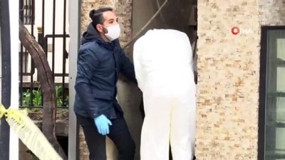 cenaze araci -  Beyoğlu'nda ölü bulunan yaşlı adamın cesedi Adli Tıp Kurumuna götürüldü Videosu