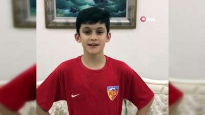 minik futbolcu - Minik futbolculardan 'Evde Kal' çağrısı Videosu