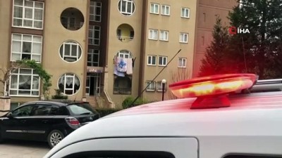  Tansiyon hastası kadını çocukları evin balkonunda ölü buldu