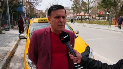 akarca -  Ispartalı taksici 65 yaş ve üstü vatandaşlara ücretsiz hizmet, sağlıkçılara yüzde 50 indirim uygulayacak Videosu