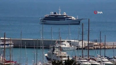 karantina -  Yunanistan'ın kabul etmediği milyon dolarlık yat Bodrum açıklarına demirledi Videosu