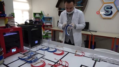  Bitlis’te özel siper koruyucu maske üretiliyor