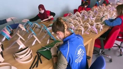 genclik merkezi - Gençlik Merkezlerinde ''Korumalı Maske'' üretimi (1) - ANKARA Videosu