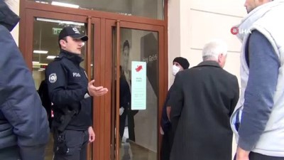  İnegöl'de polis mesafe nöbetinde