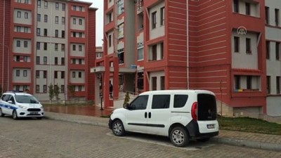 Karaman'da bir kişi, annesiyle birlikte yaşadığı evde ölü bulundu