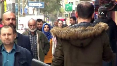  Manisa’da korona virüse rağmen sokaklar doldu