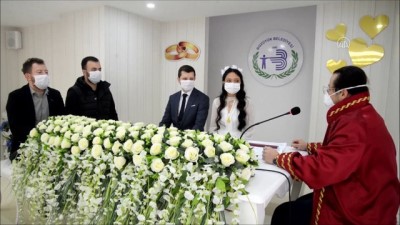 nikah salonu - Maske ve eldivenle kıyılan nikahla dünyaevine girdiler - BİLECİK Videosu