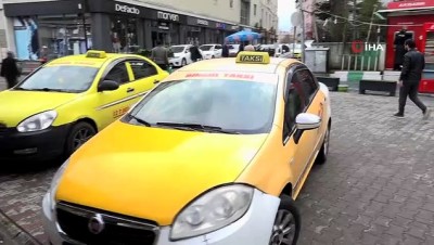 taksim -  Taksiciden korona virüsüne karşı şeffaf kabin Videosu