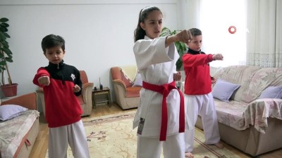 ulser -  Hem uzaktan eğitim alıyorlar hem de uzaktan karate yapıyorlar Videosu