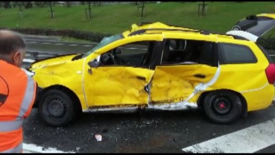 Bağcılar'da meydana gelen trafik kazasında 2 kişi yaralandı - İSTANBUL