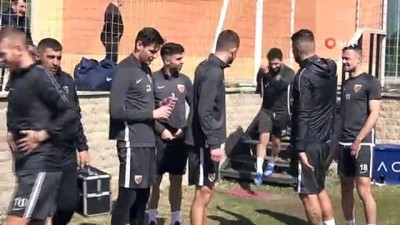 Kayserispor, Kasımpaşa maçının hazırlıklarına ara vermeden başladı