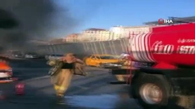  Otomobil alevlere teslim oldu