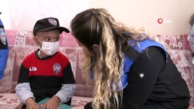 losemi hastaligi -  Yaşamak için kardeşinin doğumunu bekleyen Hasan'a polis sürprizi Videosu