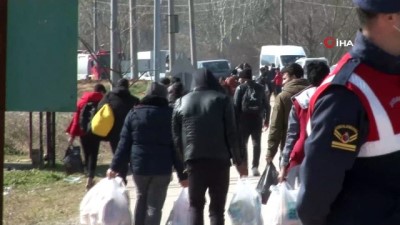  Yunan askerlerinden göçmenlere acımasız müdahale