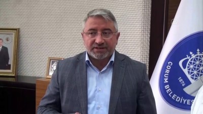 Çorum Belediyesi gazetecilere tulum, eldiven, maske ve dezenfektan dağıttı