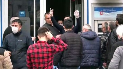  Zonguldak'ta uyarılara aldırış etmeyen vatandaşlar sokaklara akın etti