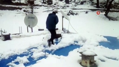  Baharı bekleyen Siirtlilere kar sürprizi