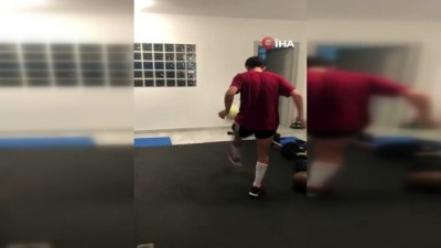milli futbolcu - Cengiz Ünder'den 'Evde kal' mesajı Videosu