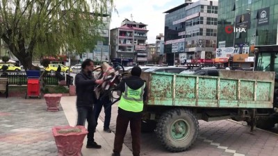  Korona virüse karşı banklar söküldü