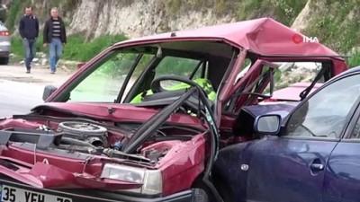  Mola yerinden çıkan otomobil karşı yönden gelen araçla çarpıştı: 1 ölü, 2 yaralı