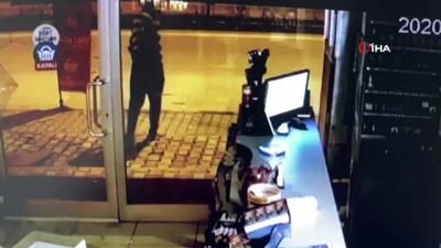 maskeli hirsiz -   Bolu’da 3 marketi soyan hırsız kamerada Videosu