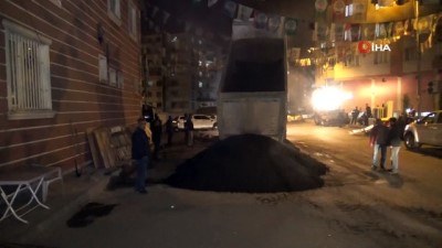 sizce -  HDP önünde evlat nöbeti tutan aileler gece nöbetine başladı Videosu