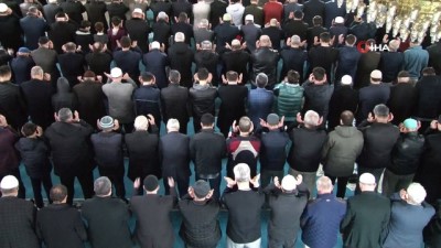 İdlib Şehitleri için sabah namazının ardından dua edildi