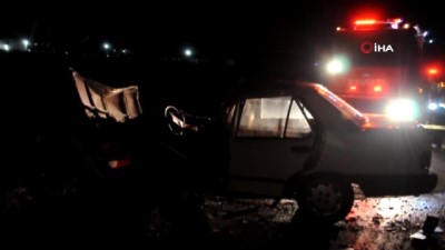 Sandıklı'da otomobil patates yüklü kamyona çarptı: 1 ölü