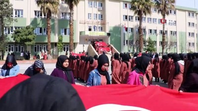 imam hatip lisesi -  İmam hatipli kızlardan Mehmetçiğe asker selamıyla destek Videosu