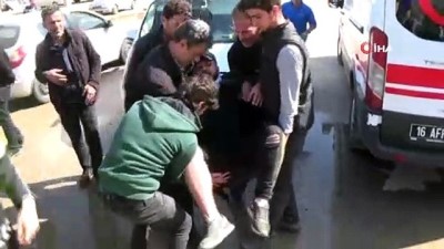 sinir kapisi -  Sınıra giden mültecilerin bulunduğu araç kaza yaptı, ilk müdahaleyi vatandaşlar yaptı Videosu