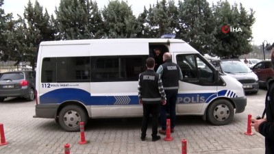 yolsuzluk sorusturmasi -  Yalova Belediyesi’ndeki yolsuzluk soruşturmasında 5 kişi daha adliyeye sevk edildi Videosu