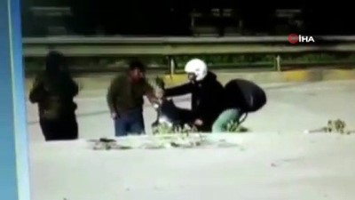 cinsel taciz -  Yol kenarındaki motosikleti böyle çaldılar Videosu