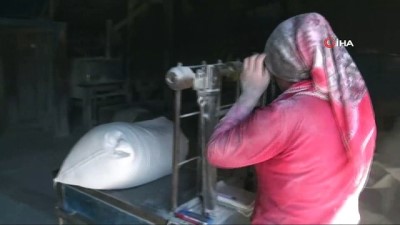 aktuel -  8 köyün değirmeni 4 çocuk annesi kadına emanet Videosu