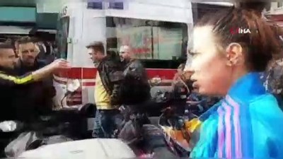 doner bicagi -  Dönerci küfür ettiğini iddia ettiği yabancı uyruklu şahsı elinden bıçakladı Videosu