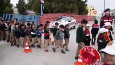 emniyet kemeri -  Mersin'de öğrenci servisleri velilerle birlikte denetlendi Videosu