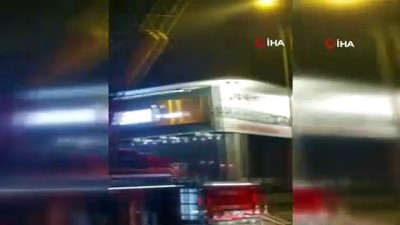 mobilya -  Ümraniye’de mobilya mağazasının çatı katında yangın Videosu